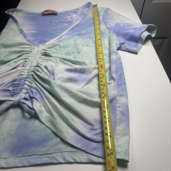 Ragdoll Rushed Front Tie-Dye Crop Top‎ in Size Medium - Picture 4 of 5